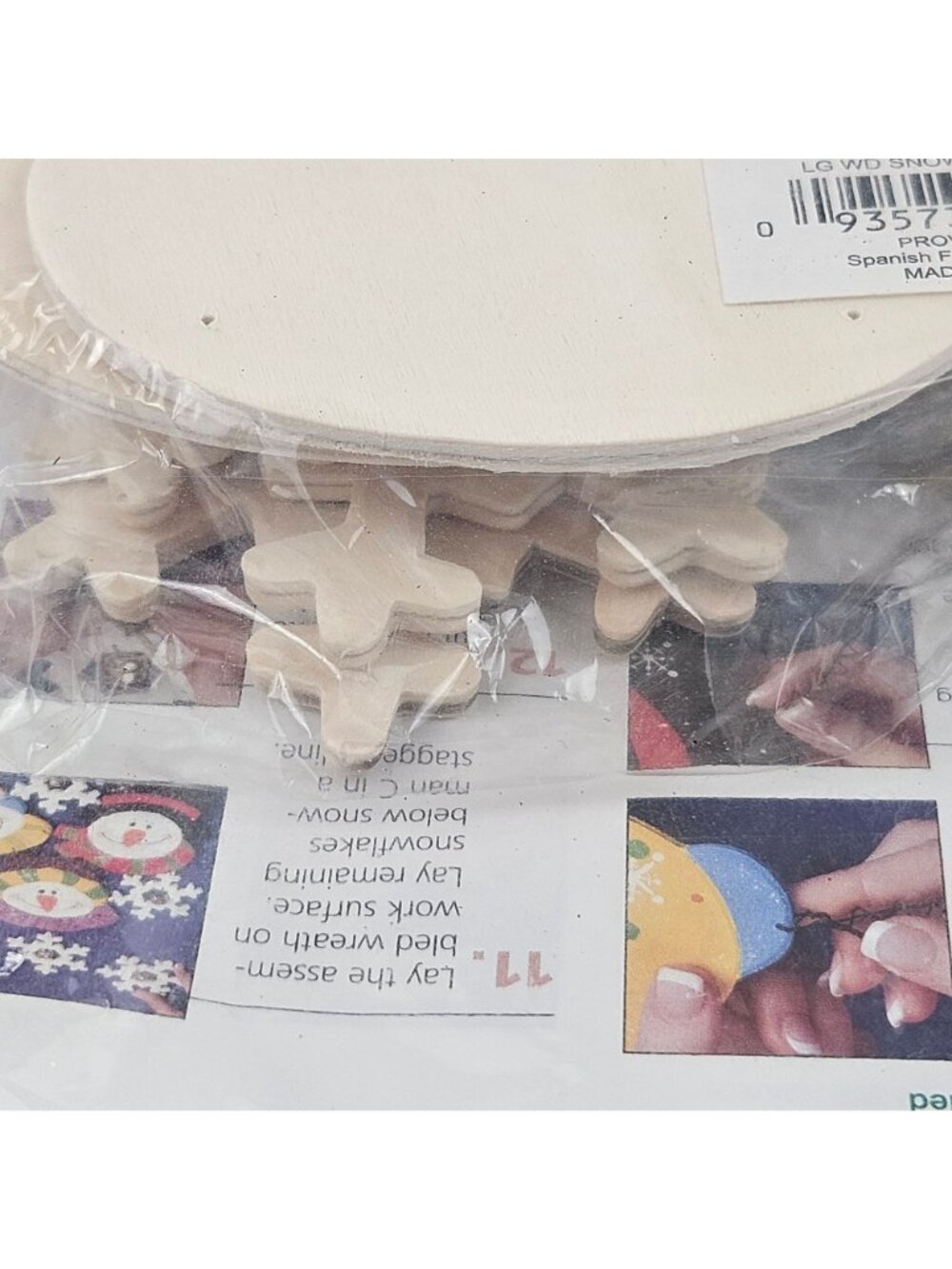 Creative Woman Snowman Wreath Kit With Paint & Brushes Kit-Of-The-Month Club Pro - Picture 7 of 7